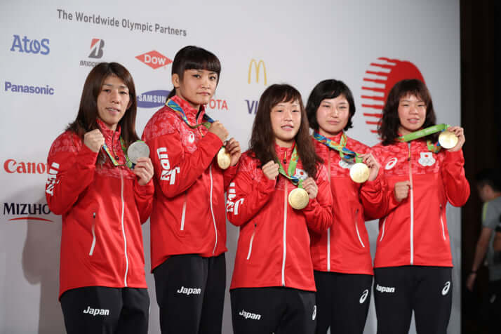 吉田沙保里、伊調馨、登坂絵莉、土性沙羅、川井梨紗子