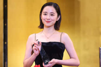 堀田真由
