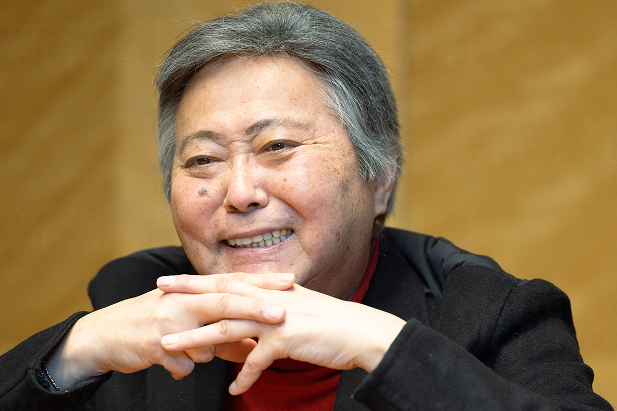 アナウンサー　小倉智昭さん　直筆サイン色紙 愛妻と愛犬、宝物に見守られ…」 小倉智昭さんの最期と、5万点の