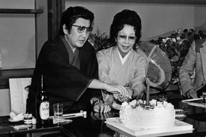 淡路恵子、萬屋錦之介