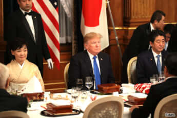 安倍首相主催の晩餐会