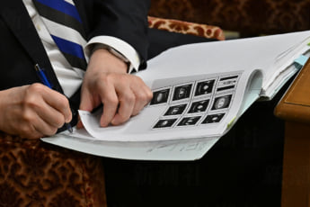 25年7号グラビア 内職_4