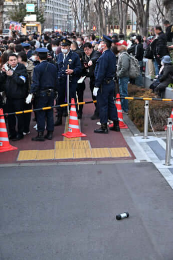 25年12号グラビア 立花孝志_7