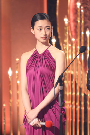 25年12号グラビア 日本アカデミー賞_11