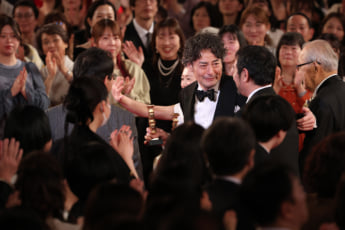 25年12号グラビア 日本アカデミー賞_23