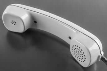 名古屋妊婦切り裂き事件_受話器_イメージ