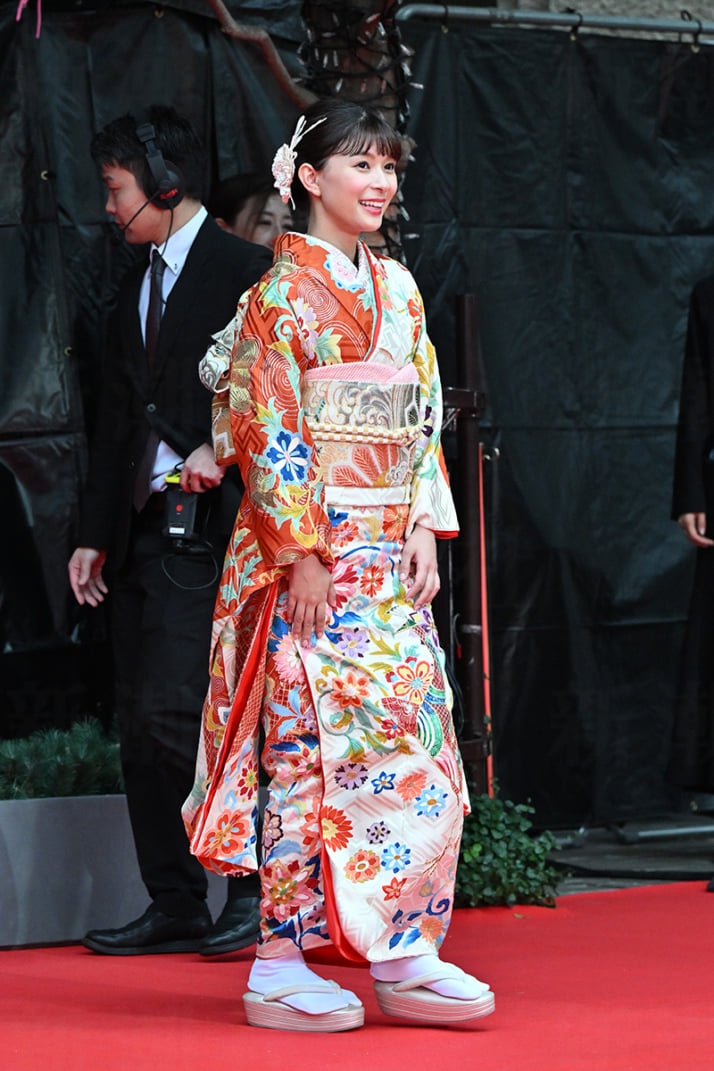 芳根京子