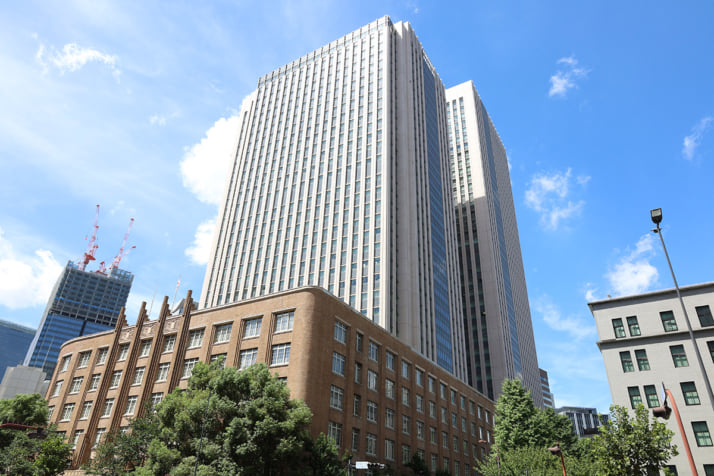金融庁
