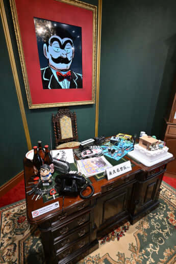 25年13号グラビア こち亀_8