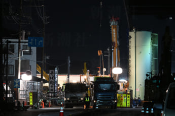 25年13号グラビア 陥没事故_5