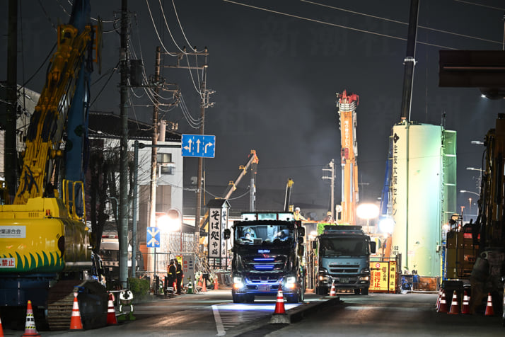 25年13号グラビア 陥没事故_7