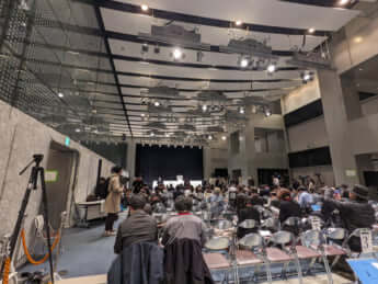 記者会見の様子