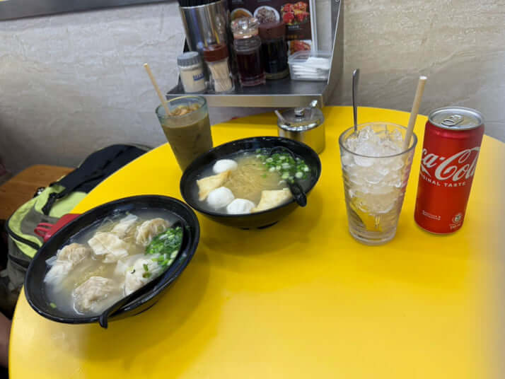 ローカル食堂の麺料理