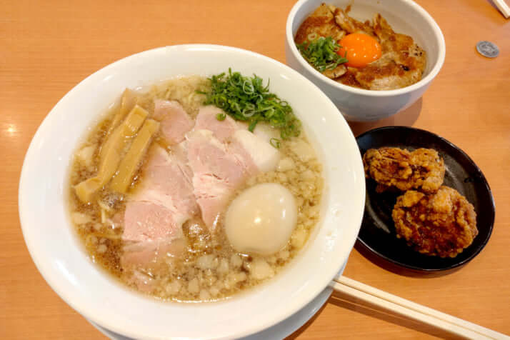 高カロリー高脂肪食（ラーメン定食）