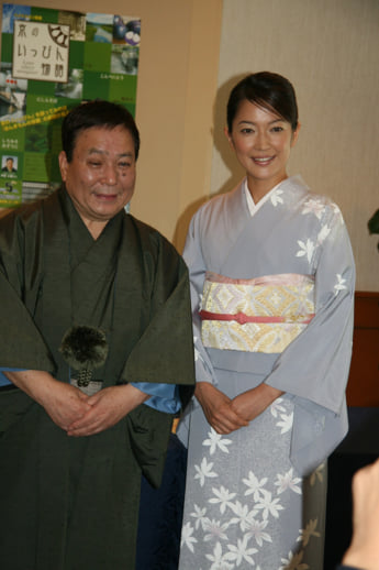 芦屋小雁、羽田美智子