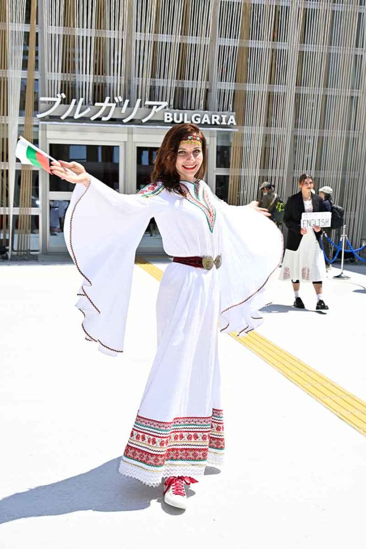 425年16号グラビア万博_4