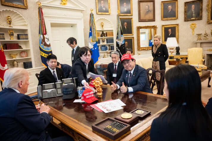 赤沢亮正
