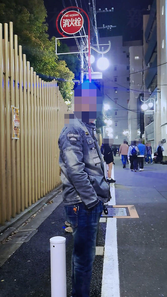 25年16号グラビア 立ちんぼ_2