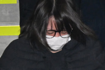 山崎由香理