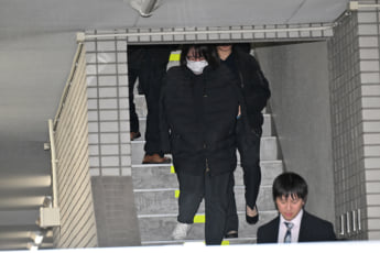山崎由香理
