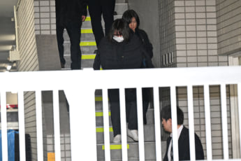 山崎由香理
