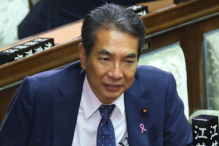 江藤拓