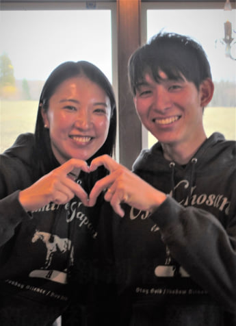 高田茉莉亜さん、岩﨑崇文さん