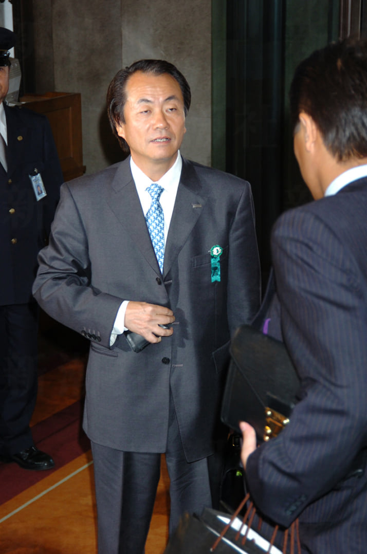 小嶋進