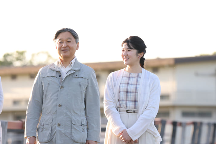 天皇陛下、愛子さま