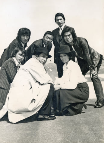 プロデューサーから“お風呂入った？”とかセクハラが」「降板理由