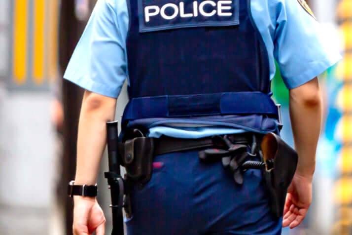 警察