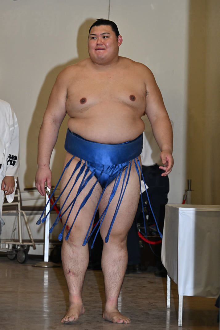 大の里