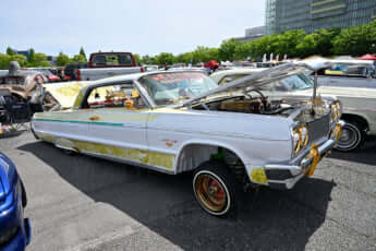 25年19号グラビア アメ車_11