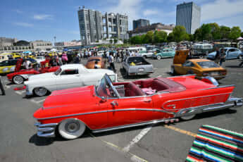 25年19号グラビア アメ車_30