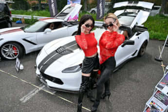 25年19号グラビア アメ車_5