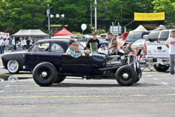 25年19号グラビア アメ車_7