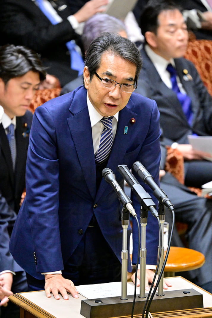 江藤拓