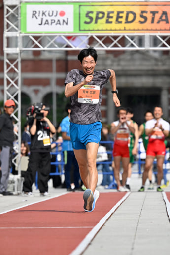 25年19号グラビア スピードスター_17