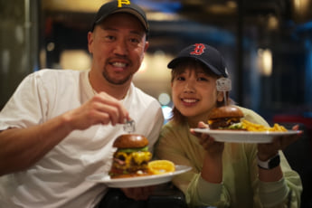 北野良栄さん、岩崎ゆみこさん