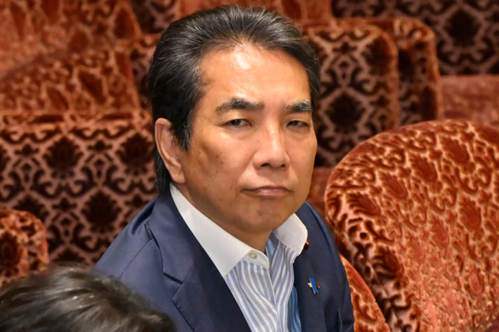江藤拓