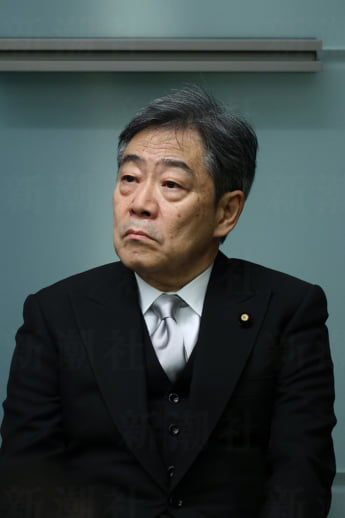 青木一彦