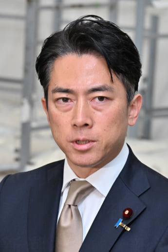 25年22号グラビア 小泉進次郎_1