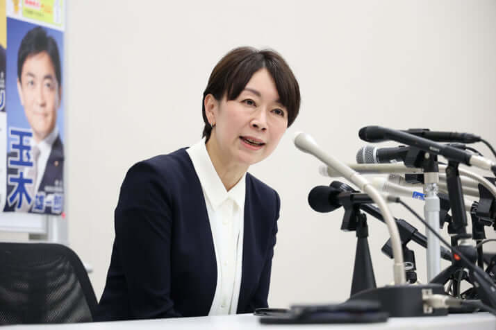 山尾志桜里_2