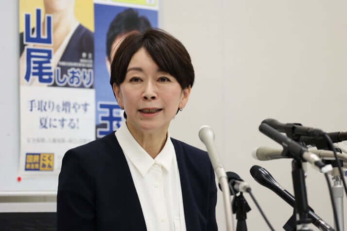 山尾志桜里_5