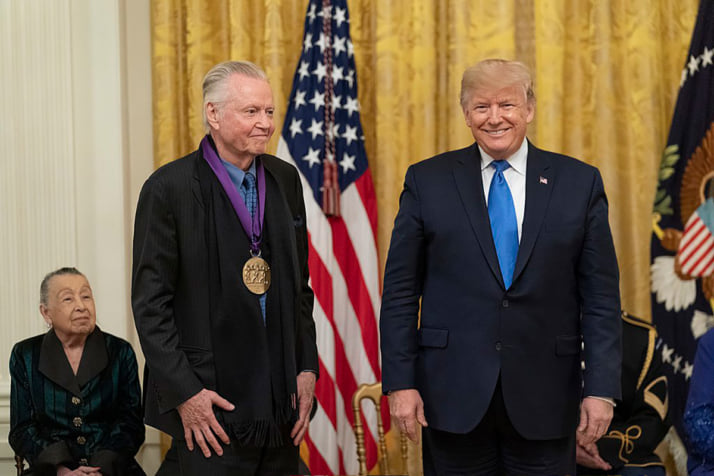 ジョン・ヴォイト、ドナルド・トランプ