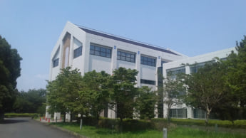 東日本入国管理センター