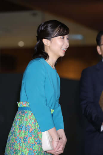 25年24号グラビア 佳子さま_6