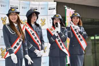 25年24号グラビア 警察署長_4