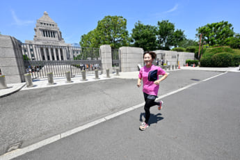 25年25号グラビア 松野明美_7