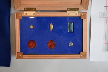 25年26号グラビア 安倍晋三_7